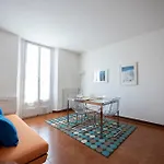 Bright Two-Room Apartment Corso Genova Area