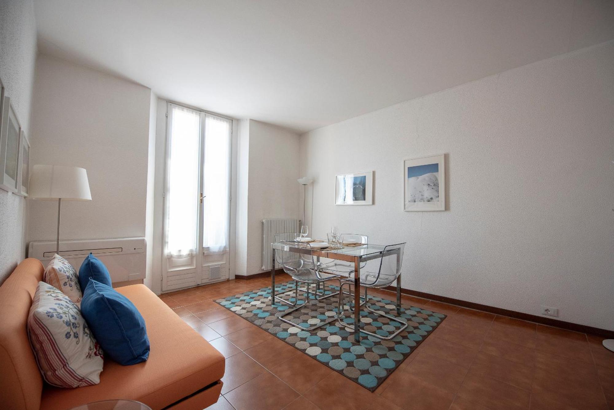 Appartamento Bright Two-room Corso Genova Area Milano